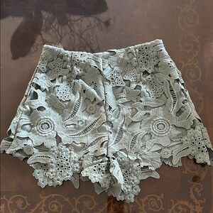 Floral Lace Women's Shorts - Gray